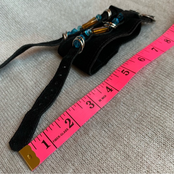 Hand crafted - Black Leather Cuff blue beads metal pieces ajustable bracelet - Picture 7 of 7